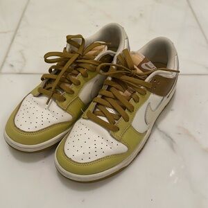 Men’s Nike Dunks